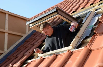 Pose de fenêtres de toit Velux à Montamel